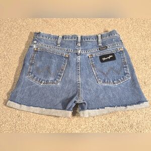 Wrangler Distressed Cuffed Cut Off Jean Shorts Western Cowgirl Barn Farmhouse